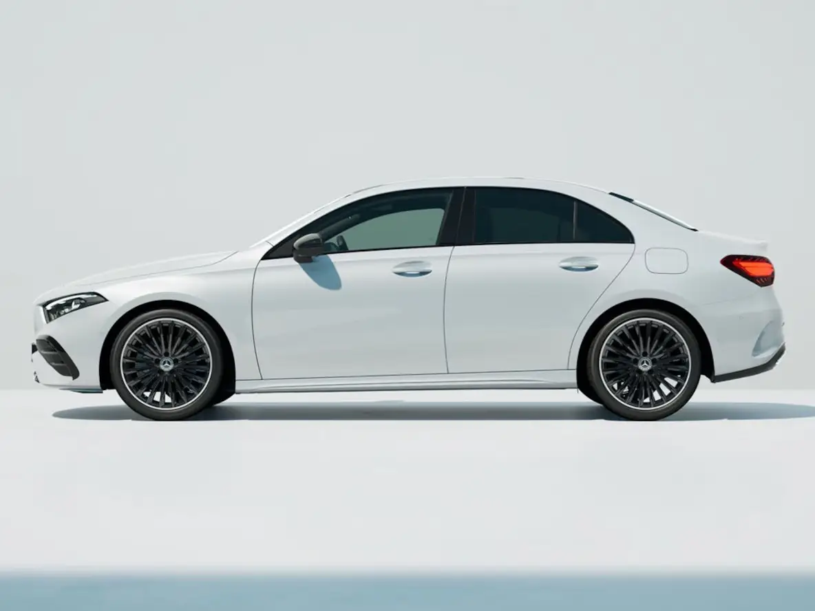 A-200-Sedan-Progressive-Line-FL-Frontal side view of a Mercedes-Benz C-Class Saloon