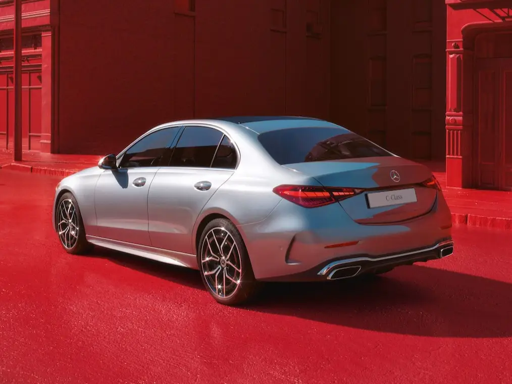 preowned-C-200-amg-line-Schematic representation of the function of the rear-axle steering, for example when parking