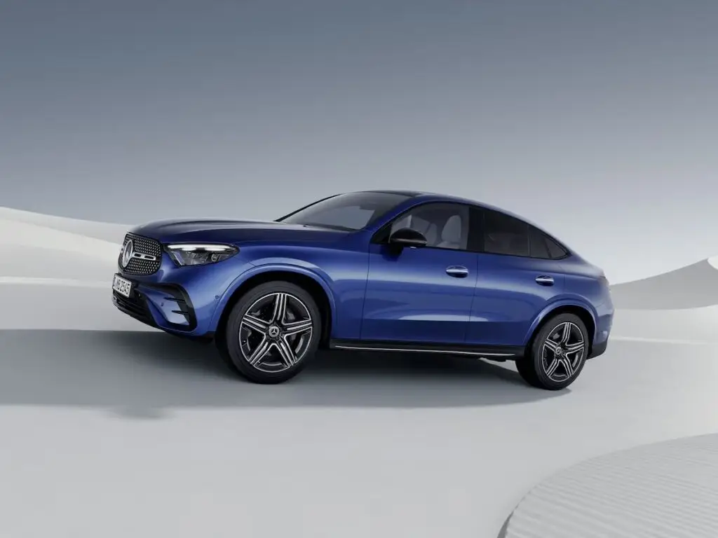 preowned GLC 350 e 4MATIC Coupé Frontal side view of the Mercedes-Benz GLC Coupé